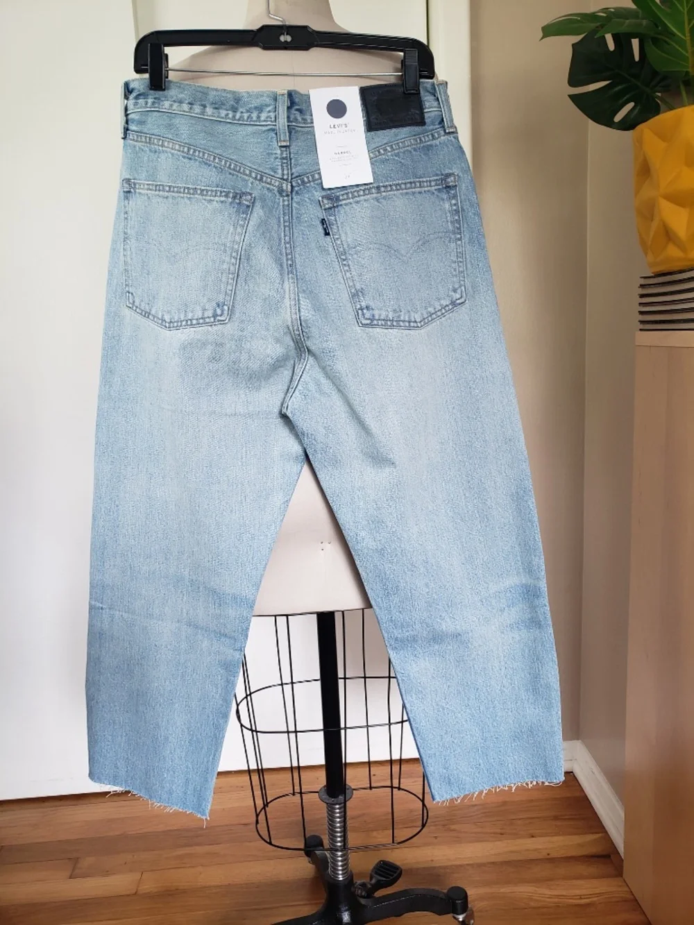 Levi's Premium Blue Label Barrel Jeans Size 29 NEW - Picture 3 of 15